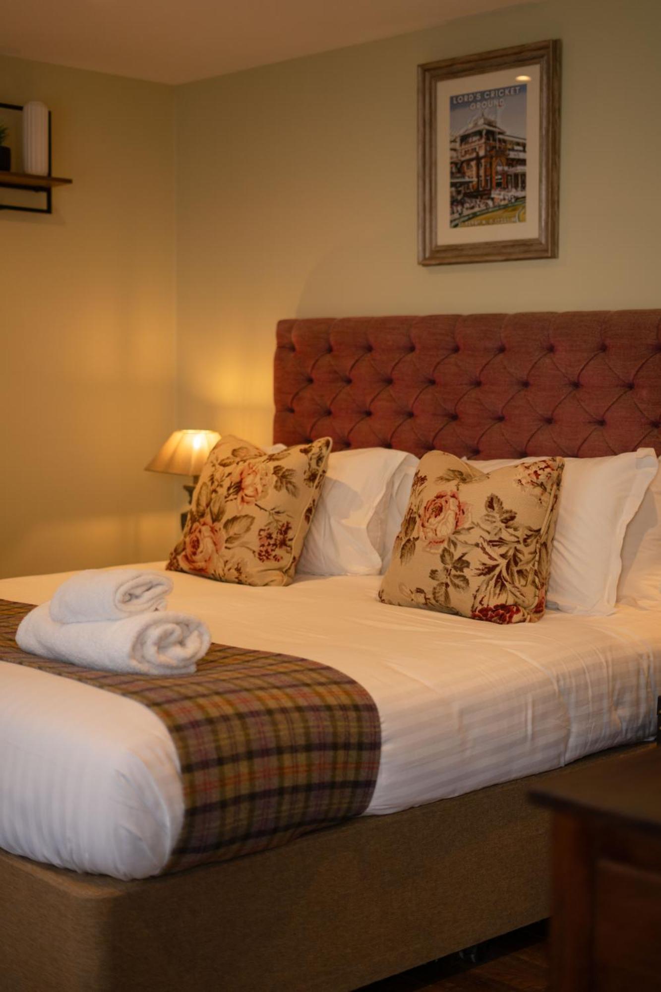 The Thomas Lord Hotel West Meon Exterior foto