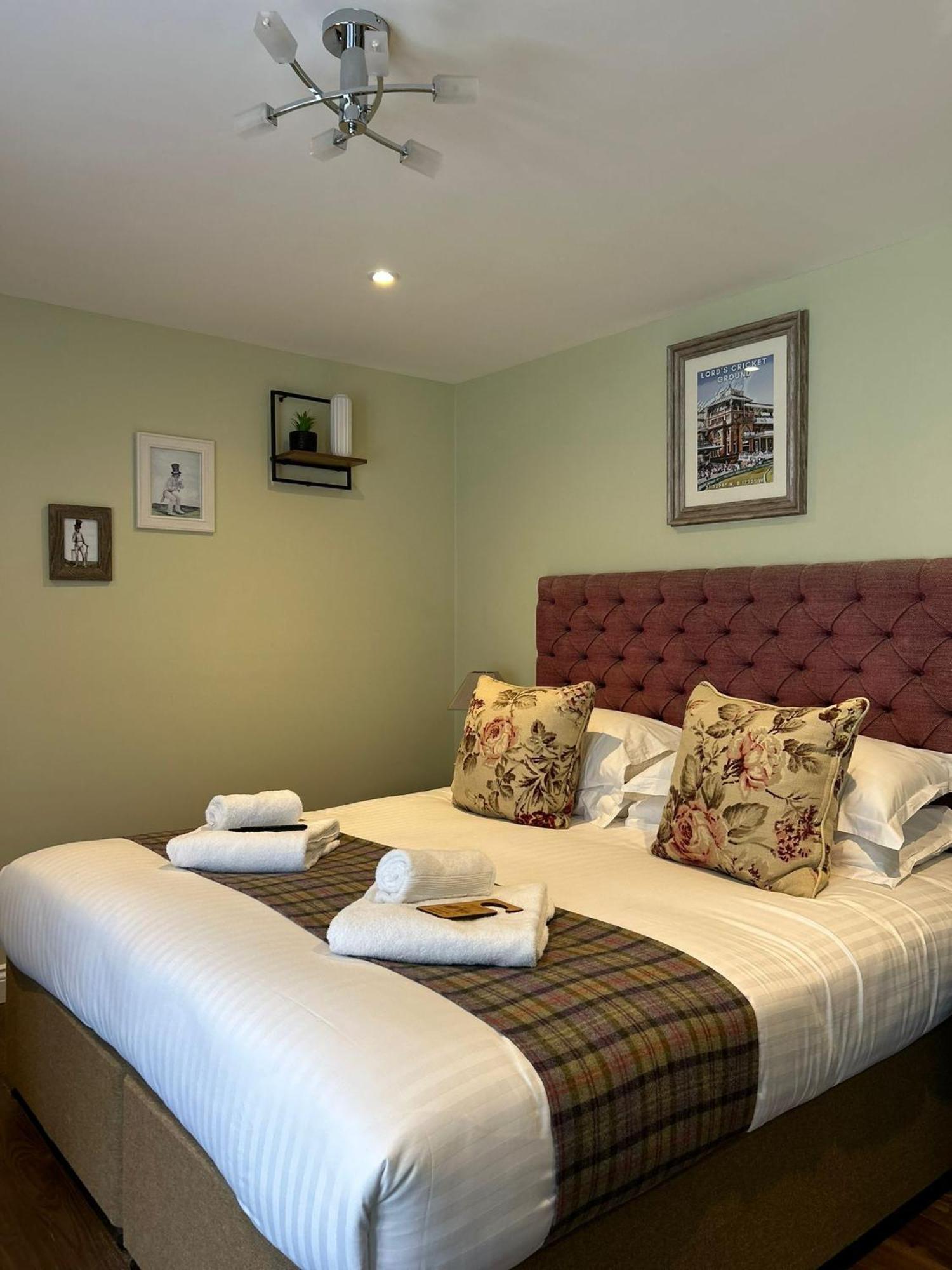 The Thomas Lord Hotel West Meon Exterior foto