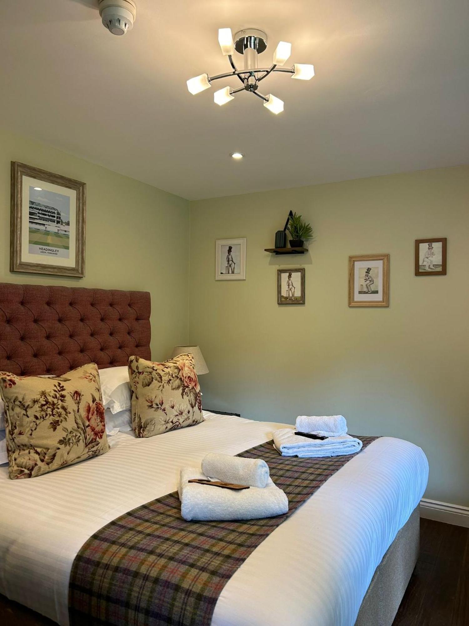 The Thomas Lord Hotel West Meon Exterior foto